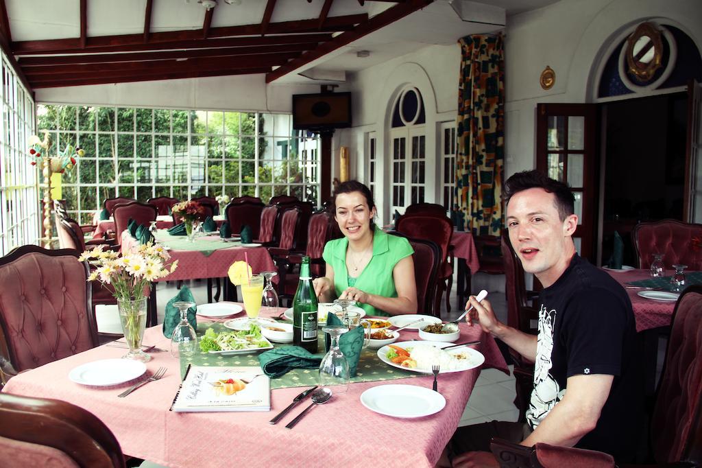 Colling Wood Hotel Nuwara Eliya Buitenkant foto